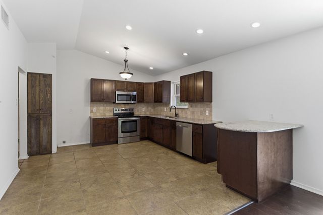 7008 Wayfarer Trail, Fort Worth, TX 76137