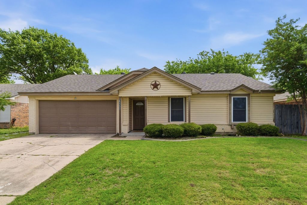 7008 Wayfarer Trail, Fort Worth, TX 76137