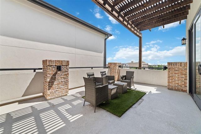 710 Delano Street A, Houston, TX 77003