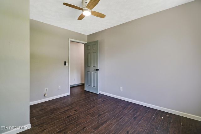 15 Rena Circle, Crossville, TN 38572
