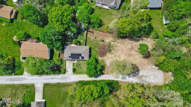 15 Rena Circle, Crossville, TN 38572