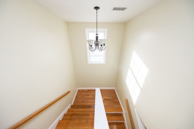 83 Massasoit Rd, Worcester, MA 01604