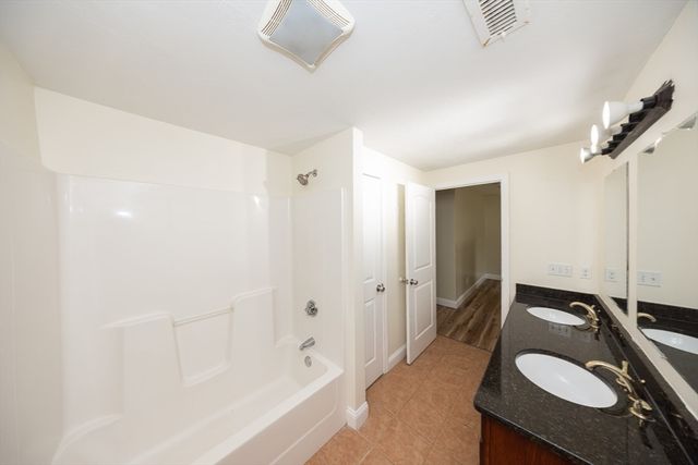 83 Massasoit Rd, Worcester, MA 01604