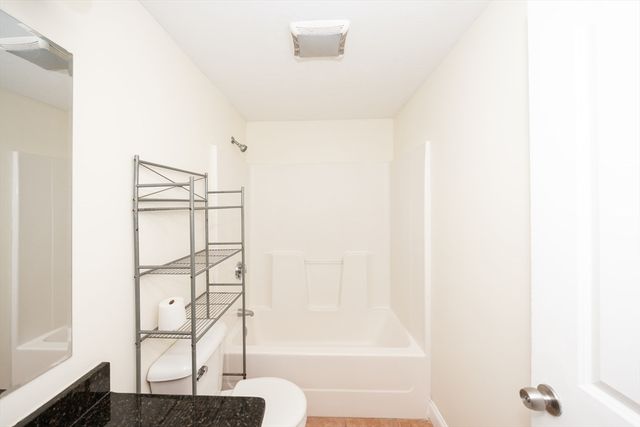 83 Massasoit Rd, Worcester, MA 01604