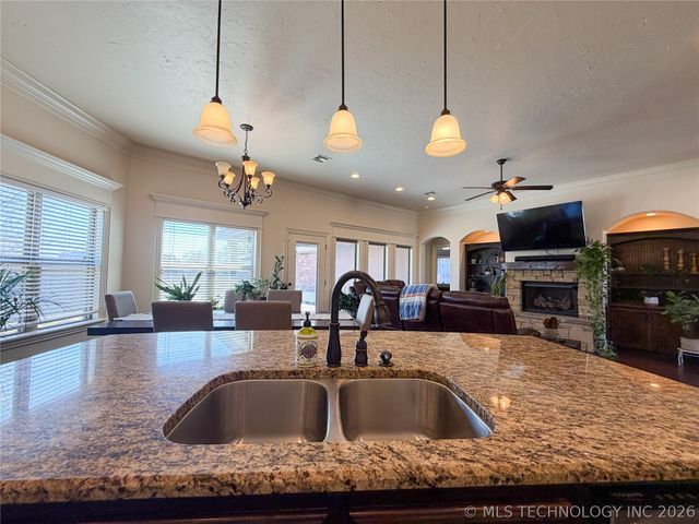 601 Kingston Place, Tahlequah, OK 74464