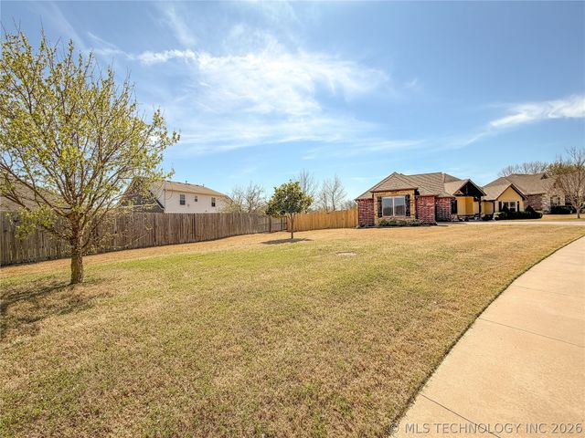 601 Kingston Place, Tahlequah, OK 74464