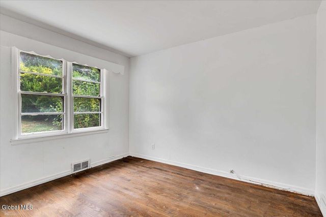 211 Shaker Road, Albany, NY 12211