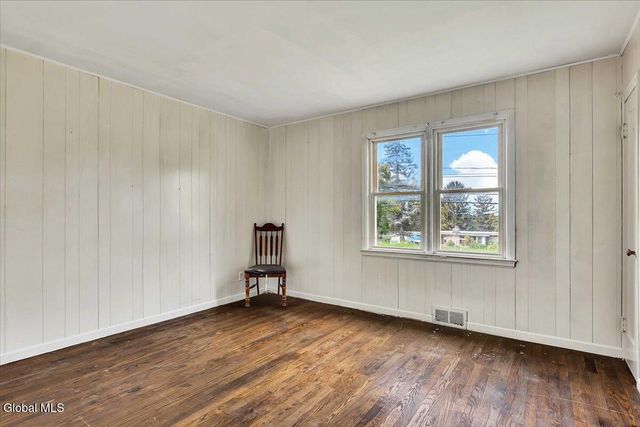 211 Shaker Road, Albany, NY 12211