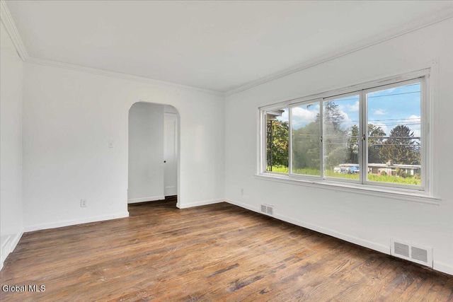 211 Shaker Road, Albany, NY 12211