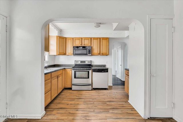 211 Shaker Road, Albany, NY 12211