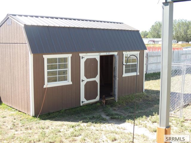 27 N White Pine Lane, Rigby, ID 83442