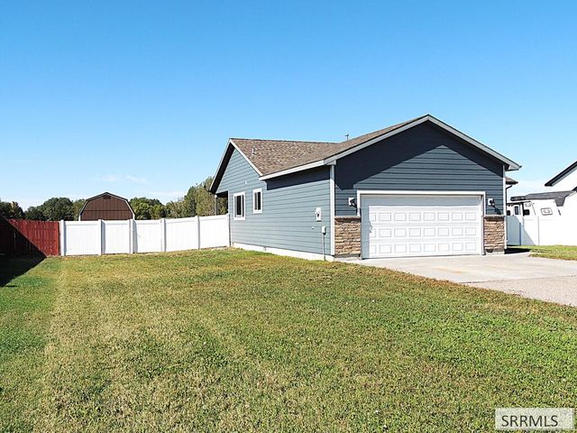 27 N White Pine Lane, Rigby, ID 83442