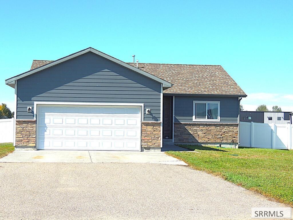 27 N White Pine Lane, Rigby, ID 83442