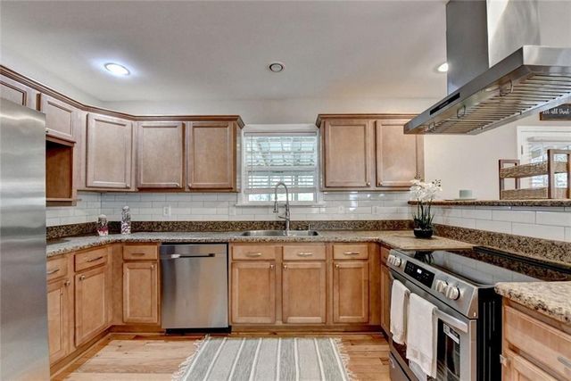 551 Oak Hills, Mableton, GA 30126