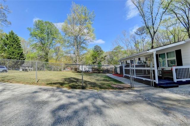 551 Oak Hills, Mableton, GA 30126