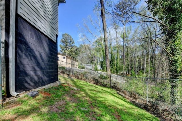 551 Oak Hills, Mableton, GA 30126