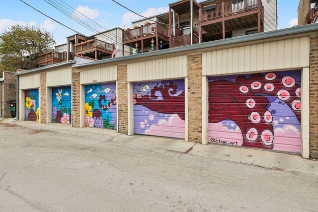 4429 N Beacon Street 2N, Chicago, IL 60640