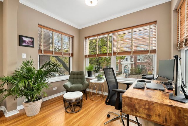 4429 N Beacon Street 2N, Chicago, IL 60640