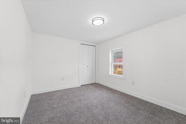 316 RITENOUR ST, Front Royal, VA 22630