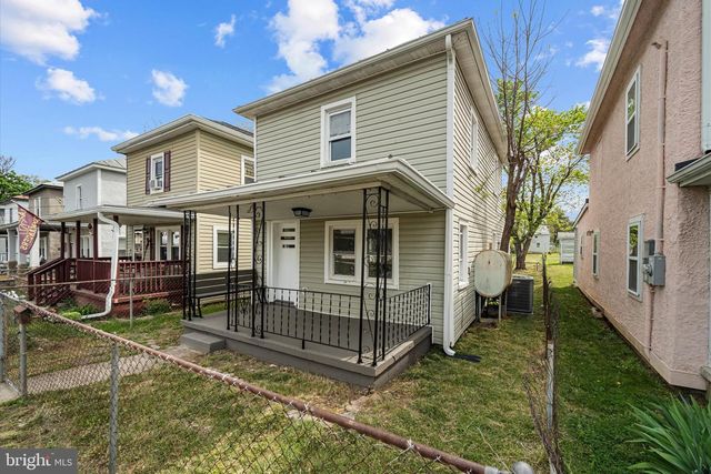 316 RITENOUR ST, Front Royal, VA 22630