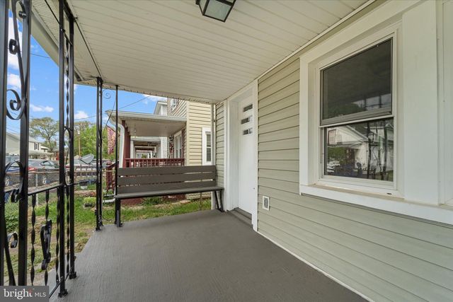 316 RITENOUR ST, Front Royal, VA 22630