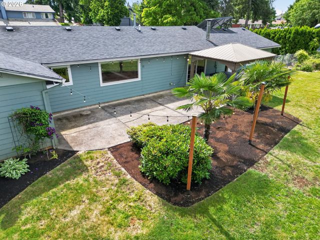 19601 S KALAL Ct, Oregon City, OR 97045