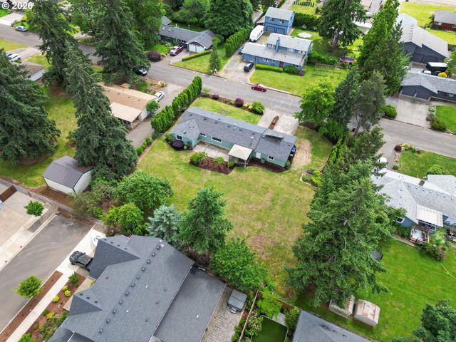 19601 S KALAL Ct, Oregon City, OR 97045