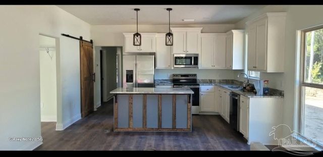 3219 Electra Dr, Milton, FL 32583