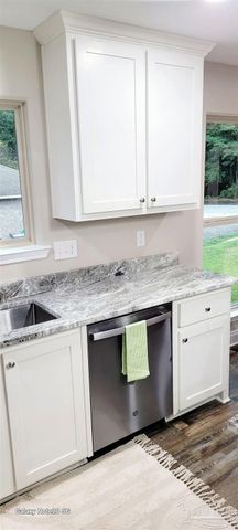 3219 Electra Dr, Milton, FL 32583