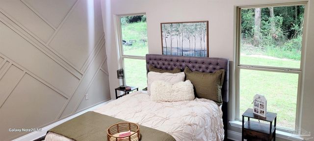 3219 Electra Dr, Milton, FL 32583