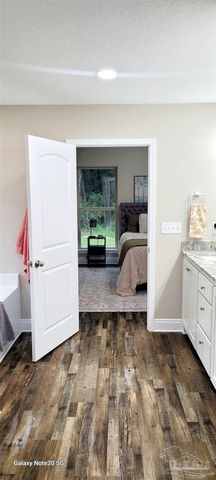 3219 Electra Dr, Milton, FL 32583