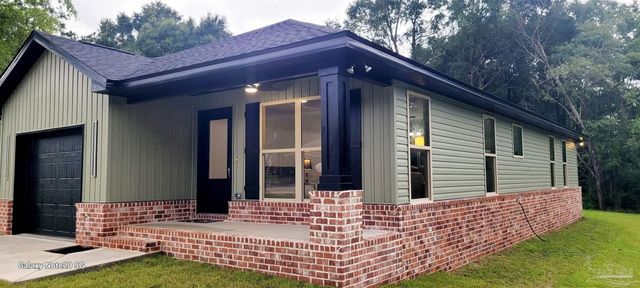 3219 Electra Dr, Milton, FL 32583