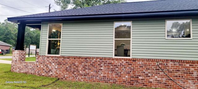 3219 Electra Dr, Milton, FL 32583