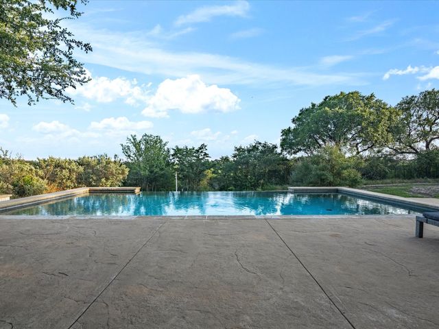186 Deer Creek Drive, Aledo, TX 76008