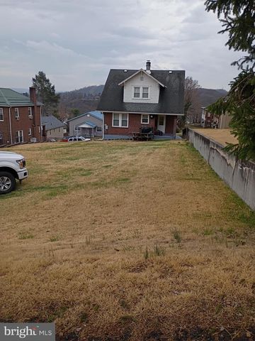 825 SHAWNEE AVE, Cumberland, MD 21502