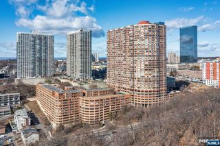 100 OLD PALISADE Road #3802, Fort Lee, NJ 07024
