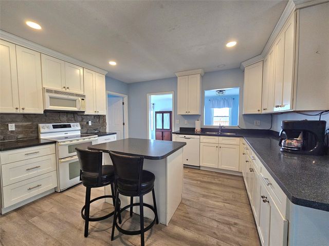 8965 CARBERRY Road, Albion, PA 16401