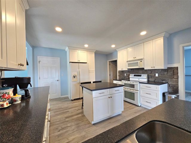 8965 CARBERRY Road, Albion, PA 16401