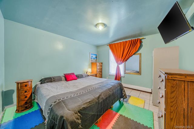 78 Eleanor Avenue, Mastic, NY 11950