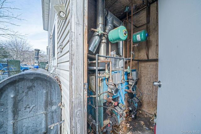 78 Eleanor Avenue, Mastic, NY 11950