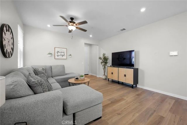 1927 S Apple Tree, San Bernardino, CA 92408