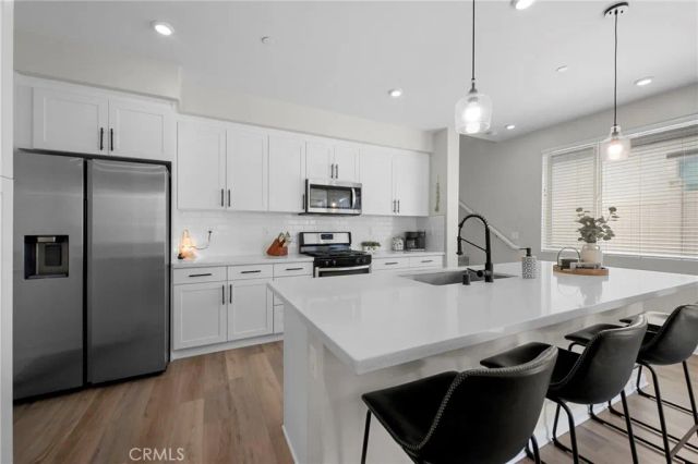 1927 S Apple Tree, San Bernardino, CA 92408