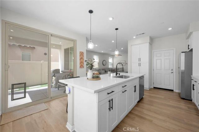 1927 S Apple Tree, San Bernardino, CA 92408