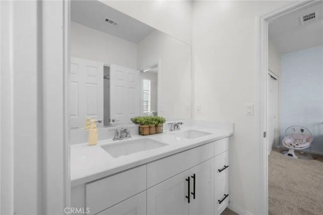 1927 S Apple Tree, San Bernardino, CA 92408