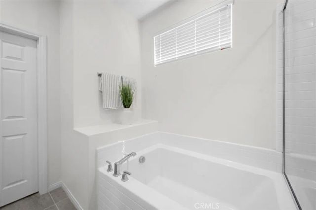 1927 S Apple Tree, San Bernardino, CA 92408