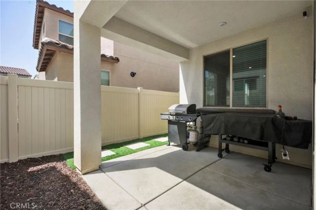 1927 S Apple Tree, San Bernardino, CA 92408