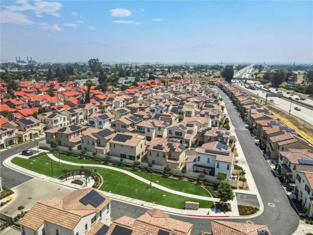 1927 S Apple Tree, San Bernardino, CA 92408