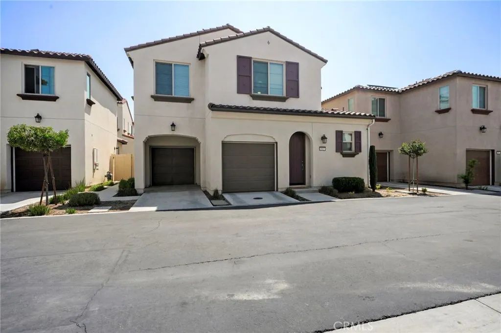 1927 S Apple Tree, San Bernardino, CA 92408
