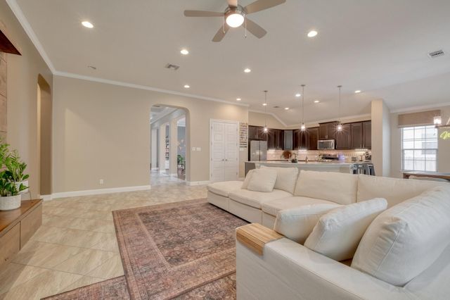 636 Trailside BND, Round Rock, TX 78665