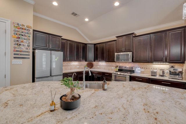 636 Trailside BND, Round Rock, TX 78665